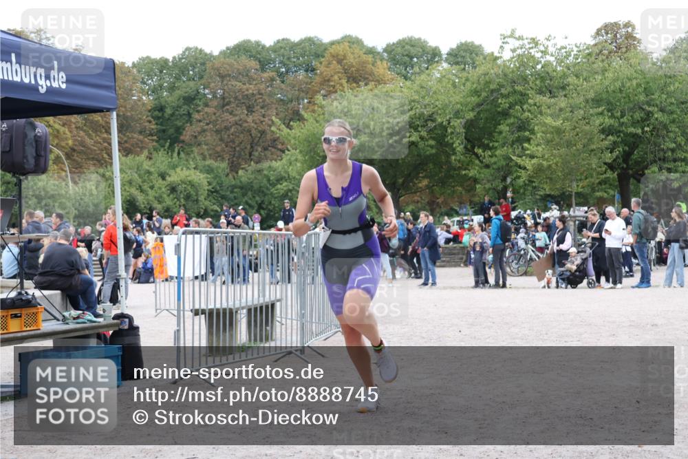 14.09.2025 - Stadtparktriathlon Strokosch-Dieckow http://msf.ph/oto/8888745 14.09.2025 12:32:02 Ziel 941 meine-sportfotos.de