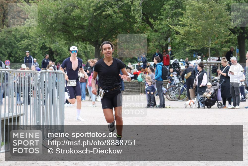 14.09.2025 - Stadtparktriathlon Strokosch-Dieckow http://msf.ph/oto/8888751 14.09.2025 12:32:13 Ziel 1011, 1076, 1080 meine-sportfotos.de
