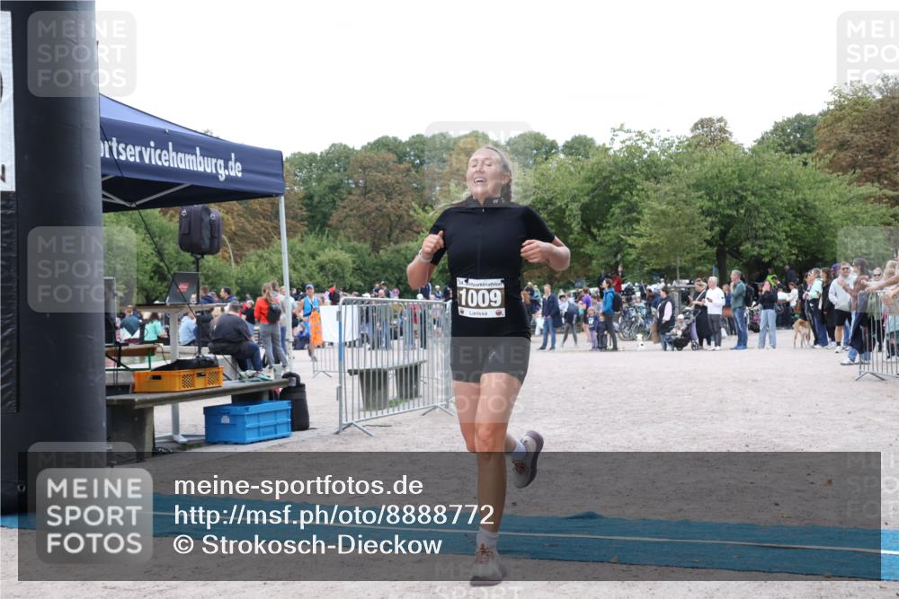 14.09.2025 - Stadtparktriathlon Strokosch-Dieckow http://msf.ph/oto/8888772 14.09.2025 12:32:22 Ziel 1009, 1076 meine-sportfotos.de