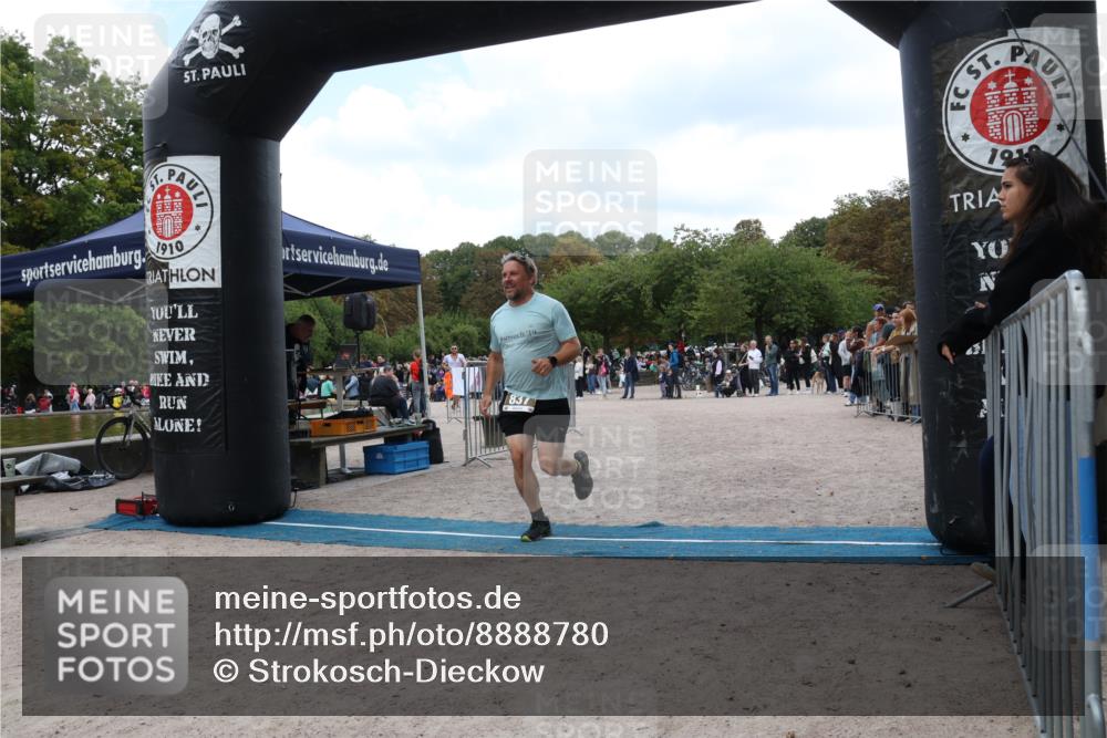 14.09.2025 - Stadtparktriathlon Strokosch-Dieckow http://msf.ph/oto/8888780 14.09.2025 12:32:29 Ziel 837, 1023 meine-sportfotos.de