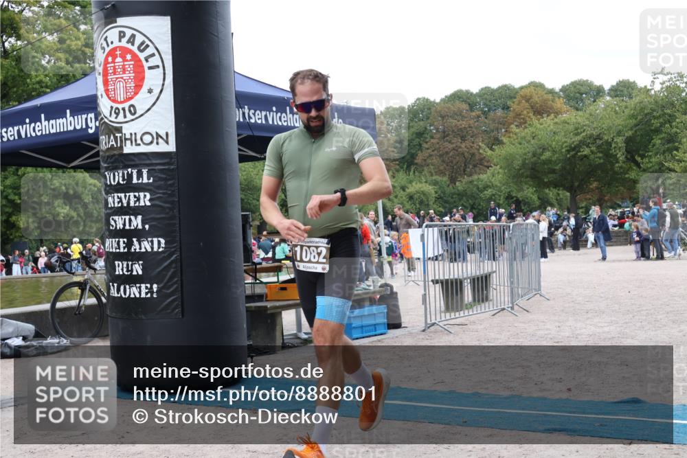 14.09.2025 - Stadtparktriathlon Strokosch-Dieckow http://msf.ph/oto/8888801 14.09.2025 12:32:53 Ziel 1082 meine-sportfotos.de