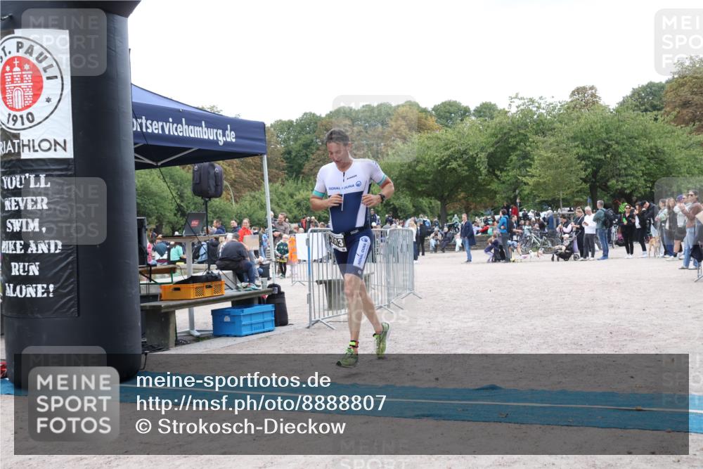 14.09.2025 - Stadtparktriathlon Strokosch-Dieckow http://msf.ph/oto/8888807 14.09.2025 12:33:07 Ziel 1113 meine-sportfotos.de