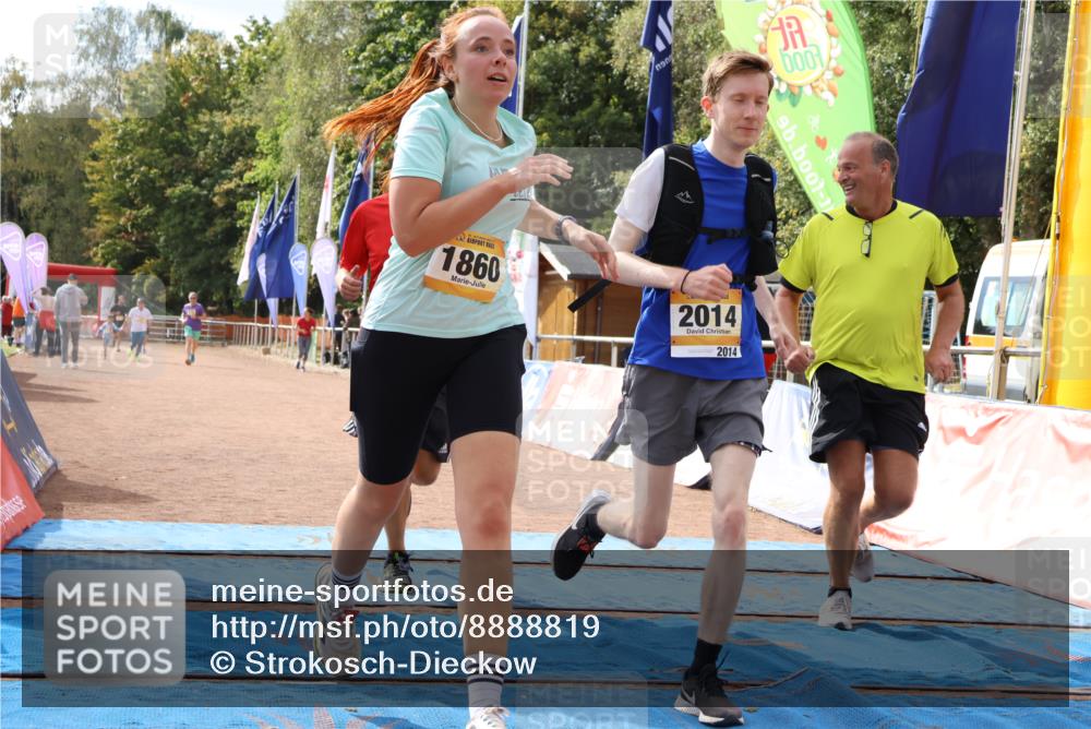 14.09.2025 - Airport Race Strokosch-Dieckow http://msf.ph/oto/8888819 14.09.2025 13:01:04 Ziel 671, 1860, 2014 meine-sportfotos.de