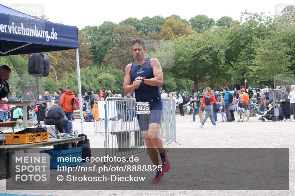 14.09.2025 - Stadtparktriathlon Strokosch-Dieckow http://msf.ph/oto/8888825 14.09.2025 12:33:38 Ziel 978, 1035 meine-sportfotos.de
