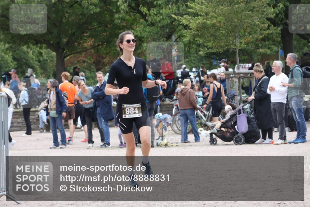 14.09.2025 - Stadtparktriathlon Strokosch-Dieckow http://msf.ph/oto/8888831 14.09.2025 12:33:44 Ziel 984, 1035 meine-sportfotos.de