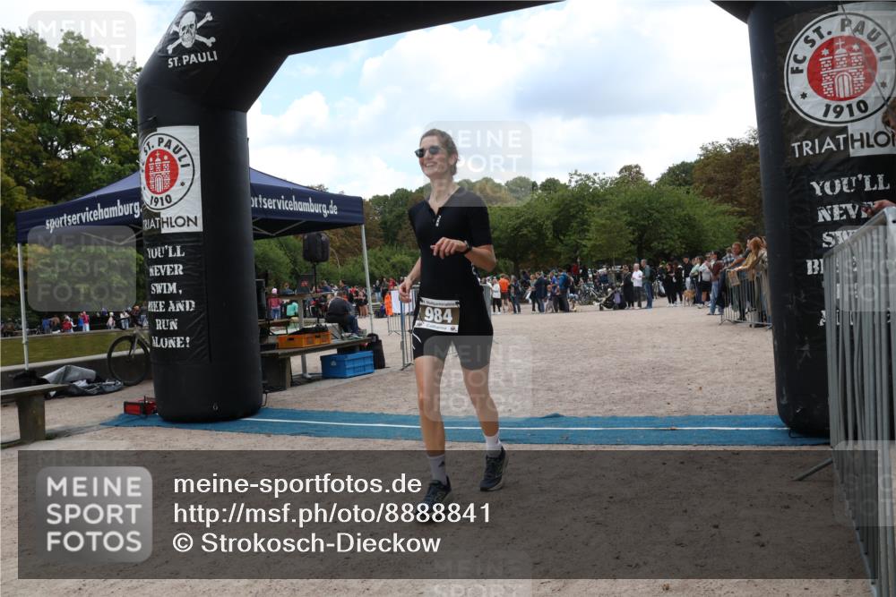 14.09.2025 - Stadtparktriathlon Strokosch-Dieckow http://msf.ph/oto/8888841 14.09.2025 12:33:47 Ziel 984, 1026 meine-sportfotos.de