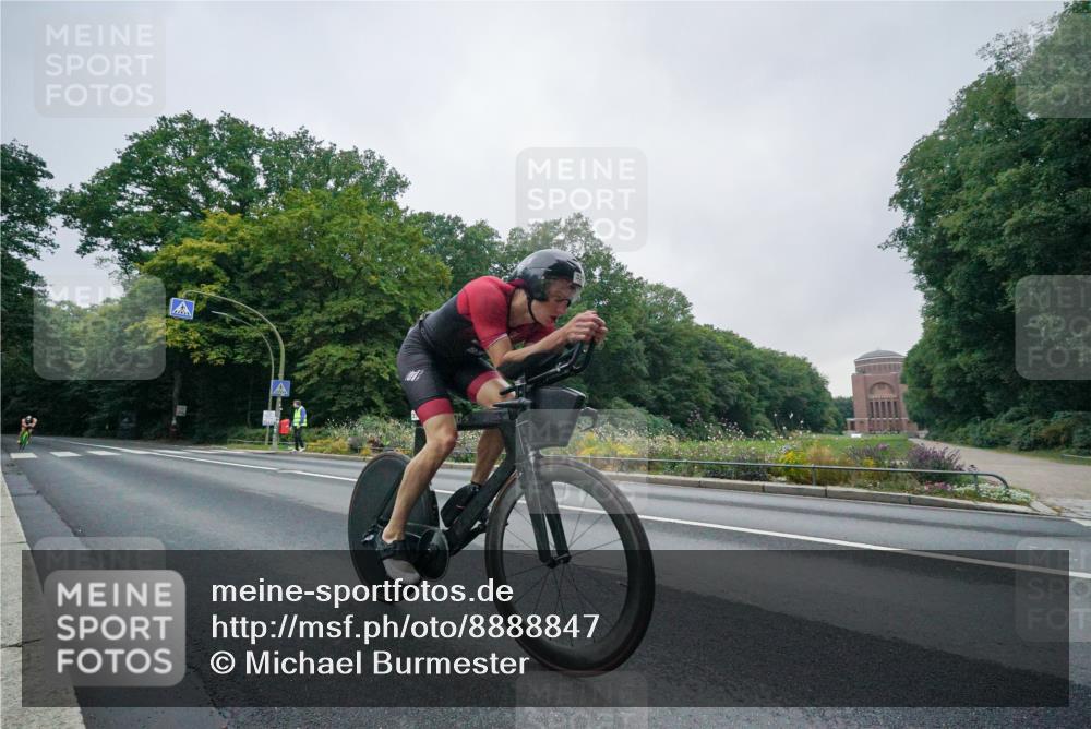 14.09.2025 - Stadtparktriathlon Michael Burmester http://msf.ph/oto/8888847 14.09.2025 08:54:54 Radfahren 314, 331 meine-sportfotos.de