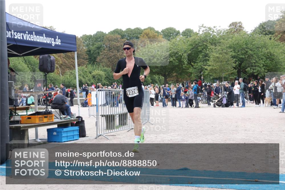 14.09.2025 - Stadtparktriathlon Strokosch-Dieckow http://msf.ph/oto/8888850 14.09.2025 12:33:53 Ziel 984, 1026 meine-sportfotos.de