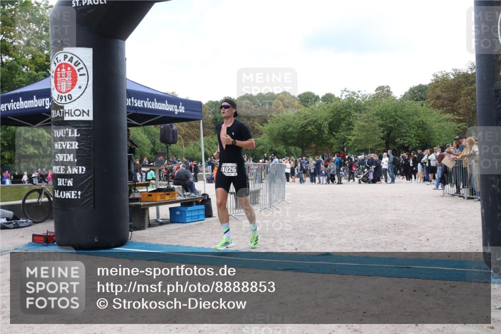14.09.2025 - Stadtparktriathlon Strokosch-Dieckow http://msf.ph/oto/8888853 14.09.2025 12:33:54 Ziel 1026 meine-sportfotos.de