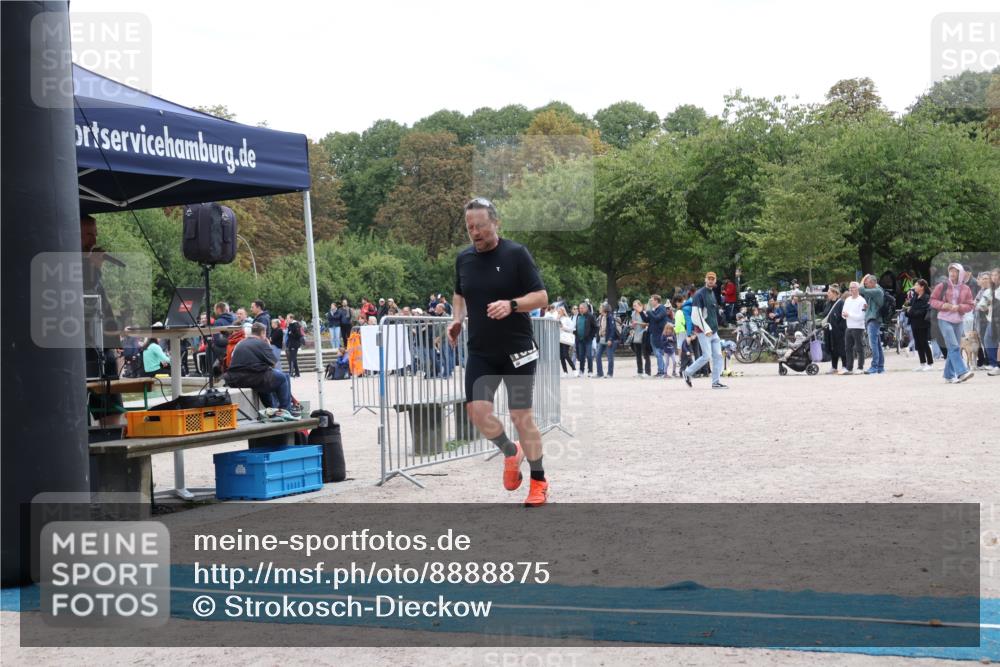 14.09.2025 - Stadtparktriathlon Strokosch-Dieckow http://msf.ph/oto/8888875 14.09.2025 12:34:18 Ziel 998, 1092 meine-sportfotos.de