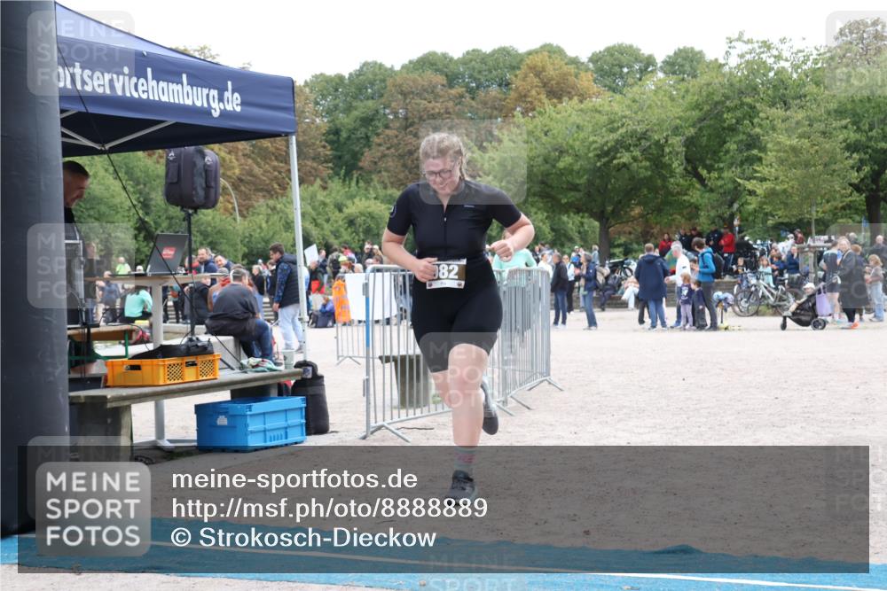 14.09.2025 - Stadtparktriathlon Strokosch-Dieckow http://msf.ph/oto/8888889 14.09.2025 12:34:55 Ziel 982, 1016 meine-sportfotos.de