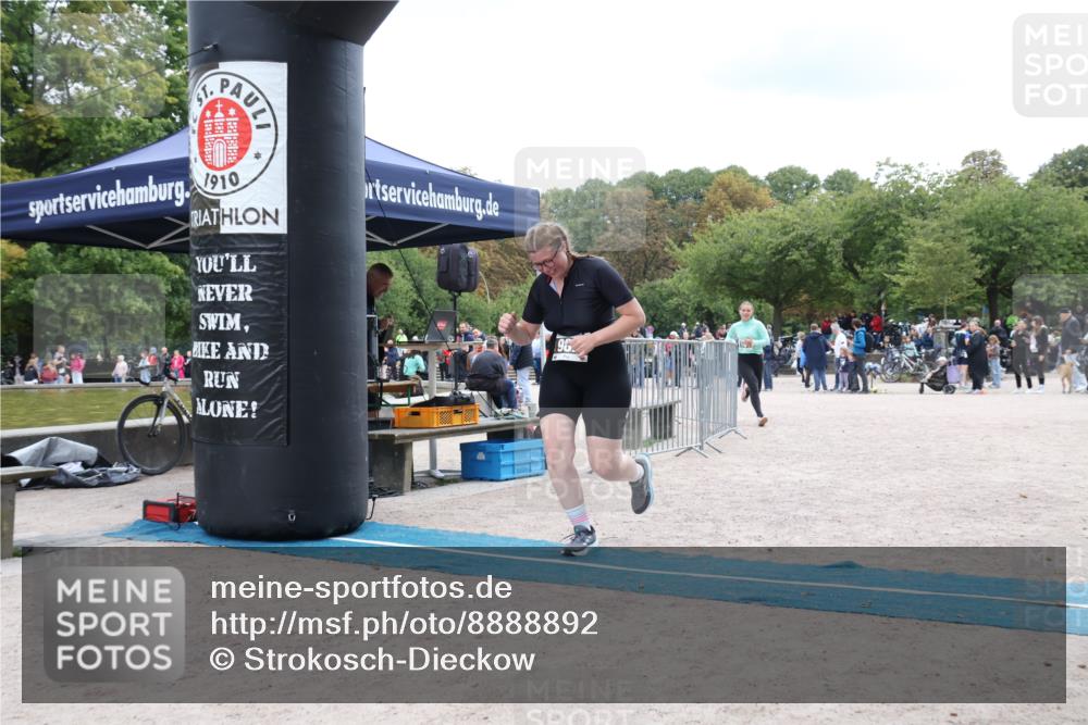 14.09.2025 - Stadtparktriathlon Strokosch-Dieckow http://msf.ph/oto/8888892 14.09.2025 12:34:55 Ziel 982, 1016 meine-sportfotos.de