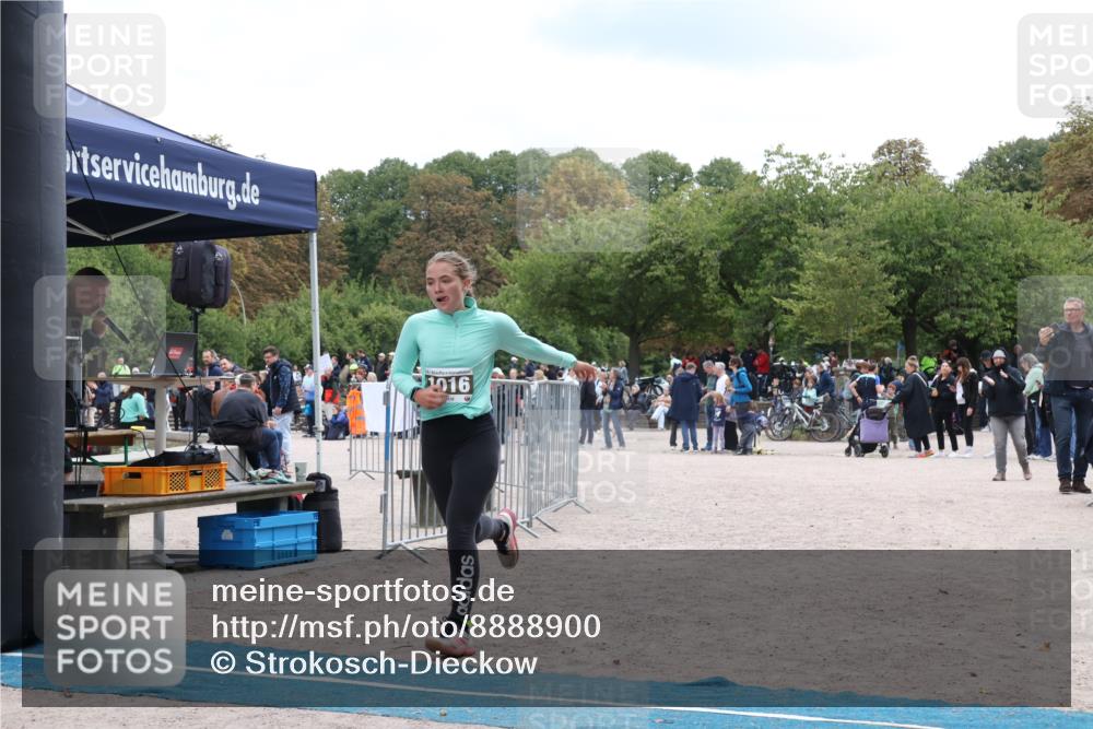 14.09.2025 - Stadtparktriathlon Strokosch-Dieckow http://msf.ph/oto/8888900 14.09.2025 12:34:57 Ziel 982, 1016 meine-sportfotos.de