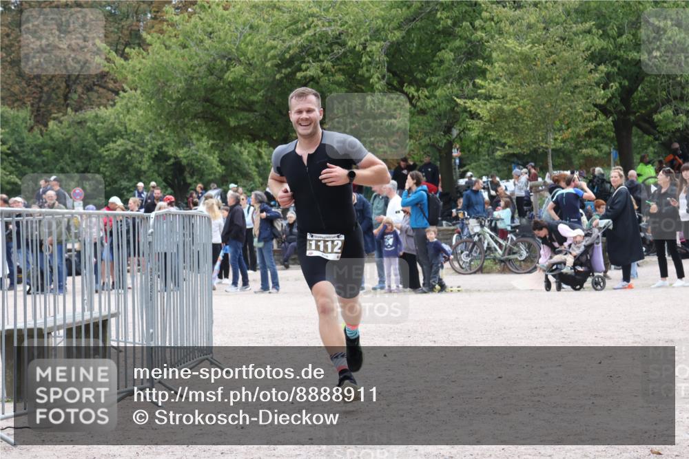 14.09.2025 - Stadtparktriathlon Strokosch-Dieckow http://msf.ph/oto/8888911 14.09.2025 12:35:04 Ziel 1016, 1112 meine-sportfotos.de