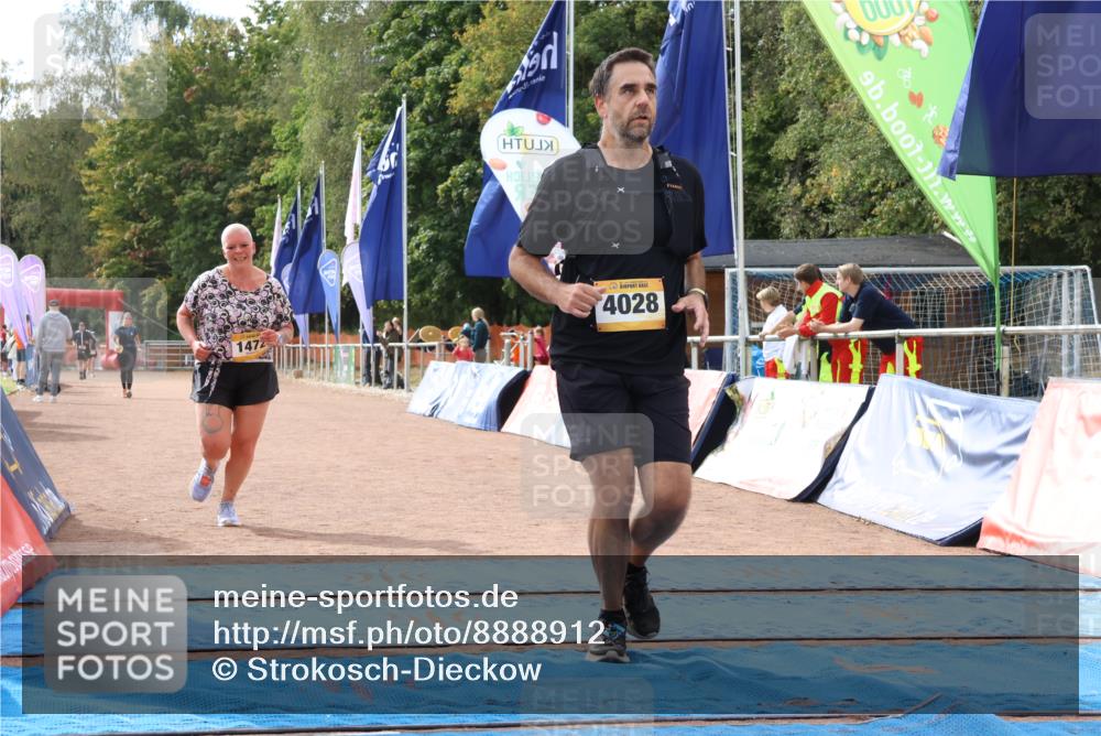 14.09.2025 - Airport Race Strokosch-Dieckow http://msf.ph/oto/8888912 14.09.2025 13:01:21 Ziel 1472, 1757, 4028 meine-sportfotos.de