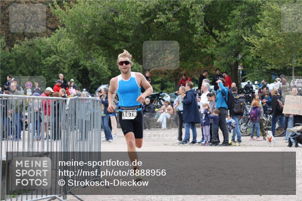 14.09.2025 - Stadtparktriathlon Strokosch-Dieckow http://msf.ph/oto/8888956 14.09.2025 12:36:24 Ziel 1078 meine-sportfotos.de