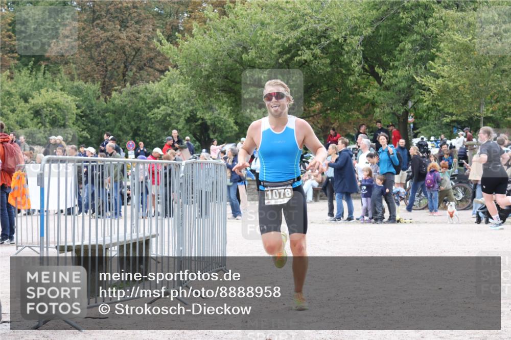 14.09.2025 - Stadtparktriathlon Strokosch-Dieckow http://msf.ph/oto/8888958 14.09.2025 12:36:25 Ziel 1078 meine-sportfotos.de