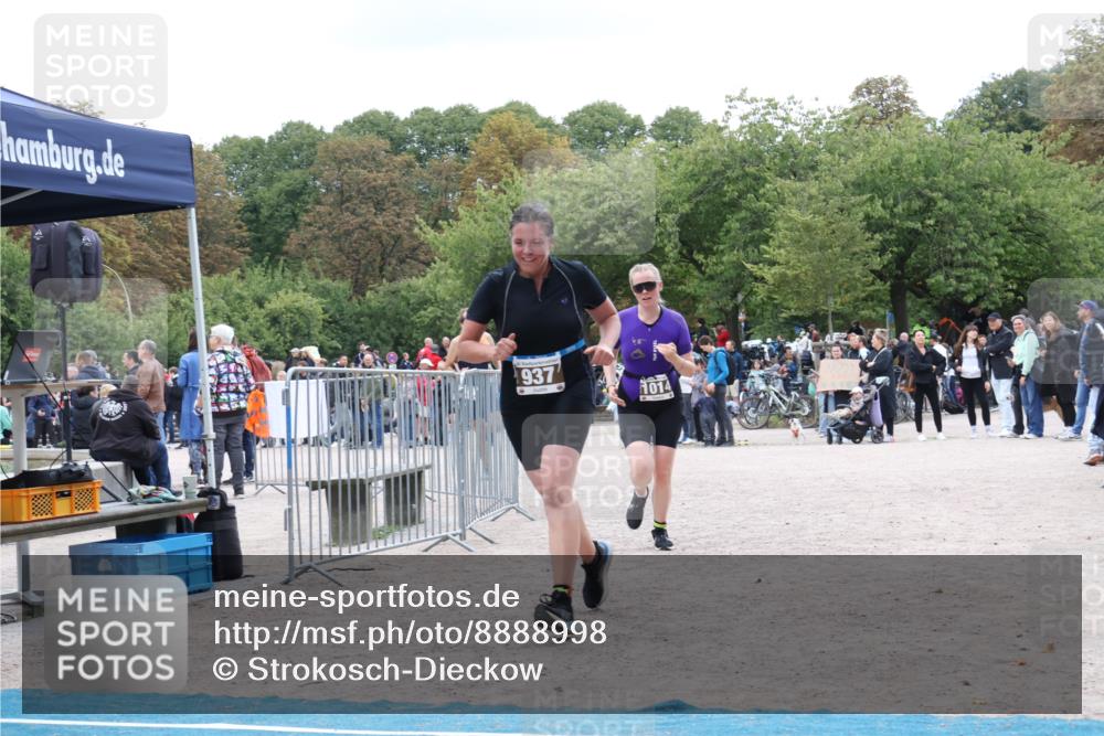 14.09.2025 - Stadtparktriathlon Strokosch-Dieckow http://msf.ph/oto/8888998 14.09.2025 12:36:40 Ziel 937, 1014, 1109 meine-sportfotos.de
