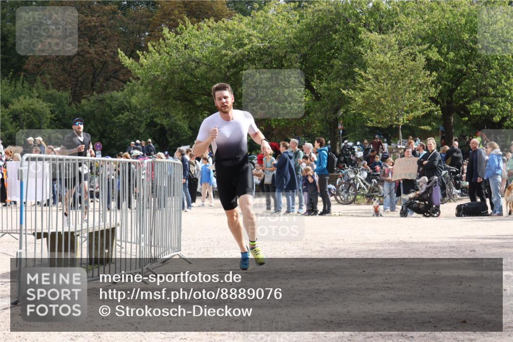 14.09.2025 - Stadtparktriathlon Strokosch-Dieckow http://msf.ph/oto/8889076 14.09.2025 12:37:45 Ziel 1027, 1051, 1115 meine-sportfotos.de