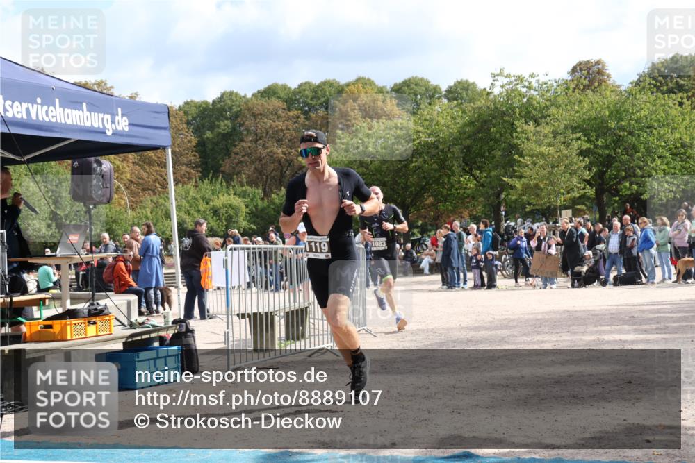 14.09.2025 - Stadtparktriathlon Strokosch-Dieckow http://msf.ph/oto/8889107 14.09.2025 12:38:09 Ziel 990, 1033, 1083, 1119 meine-sportfotos.de
