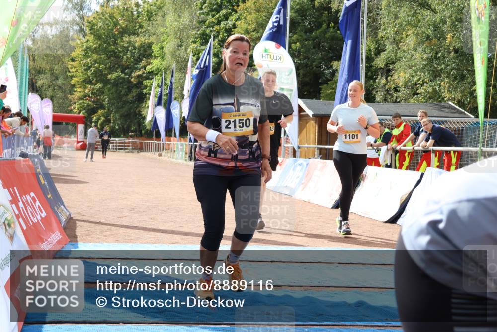 14.09.2025 - Airport Race Strokosch-Dieckow http://msf.ph/oto/8889116 14.09.2025 13:02:30 Ziel 1101, 1933, 2150 meine-sportfotos.de