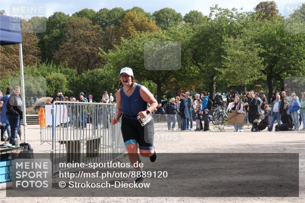 14.09.2025 - Stadtparktriathlon Strokosch-Dieckow http://msf.ph/oto/8889120 14.09.2025 12:38:13 Ziel 990, 1033, 1083, 1119 meine-sportfotos.de