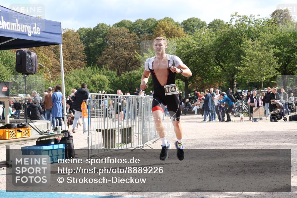 14.09.2025 - Stadtparktriathlon Strokosch-Dieckow http://msf.ph/oto/8889226 14.09.2025 12:39:31 Ziel 1047 meine-sportfotos.de