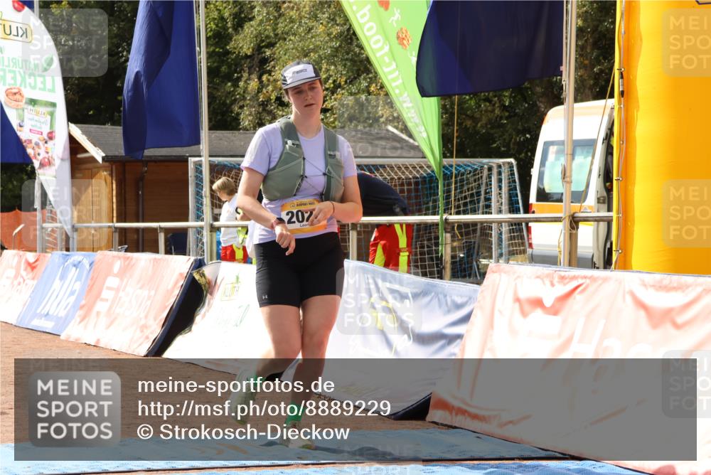 14.09.2025 - Airport Race Strokosch-Dieckow http://msf.ph/oto/8889229 14.09.2025 13:02:59 Ziel 323, 1020, 1806, 2026 meine-sportfotos.de