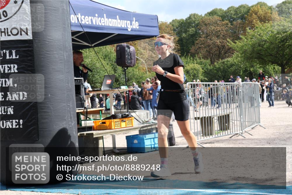 14.09.2025 - Stadtparktriathlon Strokosch-Dieckow http://msf.ph/oto/8889248 14.09.2025 12:39:39 Ziel 995 meine-sportfotos.de