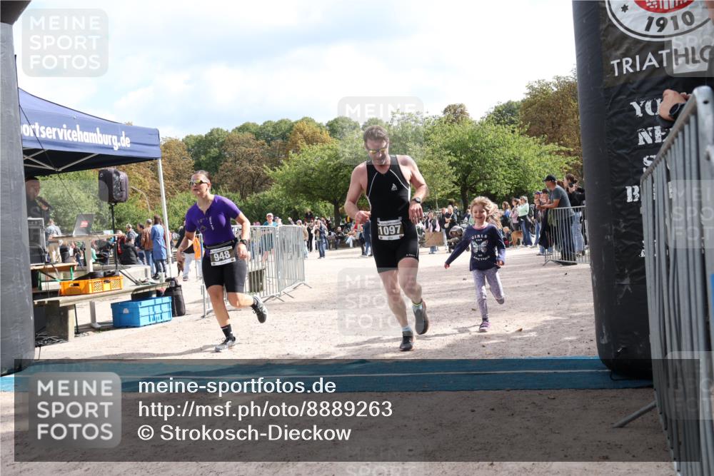 14.09.2025 - Stadtparktriathlon Strokosch-Dieckow http://msf.ph/oto/8889263 14.09.2025 12:39:49 Ziel 939, 948, 960, 1097 meine-sportfotos.de