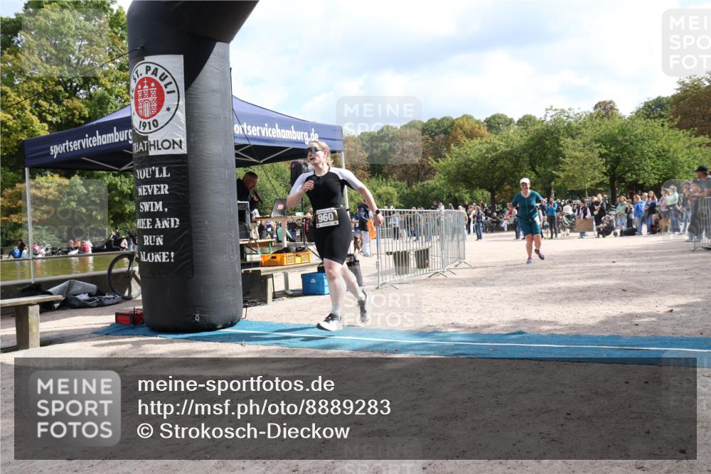 14.09.2025 - Stadtparktriathlon Strokosch-Dieckow http://msf.ph/oto/8889283 14.09.2025 12:39:53 Ziel 936, 939, 948, 960, 1097 meine-sportfotos.de