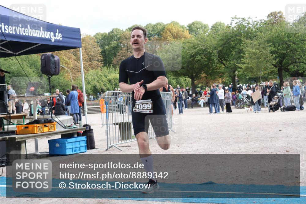 14.09.2025 - Stadtparktriathlon Strokosch-Dieckow http://msf.ph/oto/8889342 14.09.2025 12:40:09 Ziel 974, 1054, 1099 meine-sportfotos.de