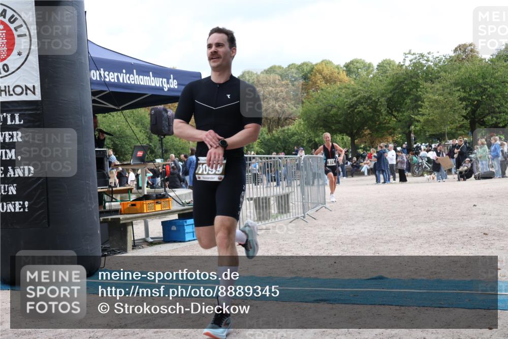 14.09.2025 - Stadtparktriathlon Strokosch-Dieckow http://msf.ph/oto/8889345 14.09.2025 12:40:09 Ziel 974, 1054, 1099 meine-sportfotos.de