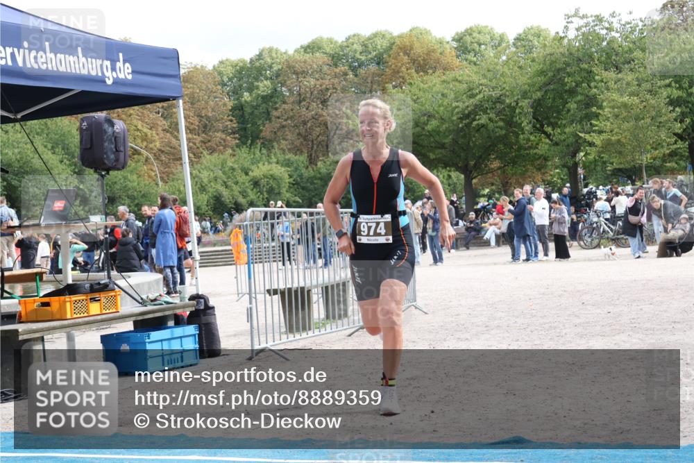 14.09.2025 - Stadtparktriathlon Strokosch-Dieckow http://msf.ph/oto/8889359 14.09.2025 12:40:12 Ziel 974, 1062, 1099 meine-sportfotos.de