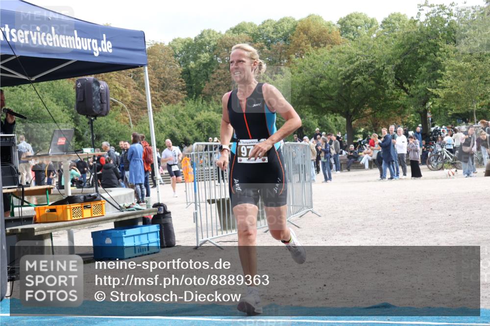 14.09.2025 - Stadtparktriathlon Strokosch-Dieckow http://msf.ph/oto/8889363 14.09.2025 12:40:12 Ziel 974, 1062, 1099 meine-sportfotos.de