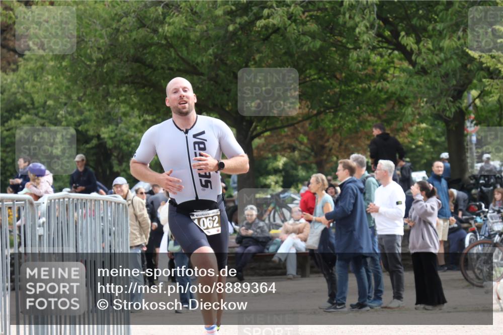 14.09.2025 - Stadtparktriathlon Strokosch-Dieckow http://msf.ph/oto/8889364 14.09.2025 12:40:15 Ziel 974, 1062, 1099 meine-sportfotos.de