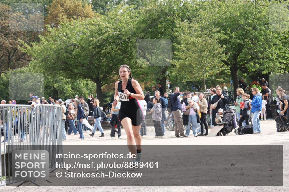 14.09.2025 - Stadtparktriathlon Strokosch-Dieckow http://msf.ph/oto/8889401 14.09.2025 12:40:58 Ziel 1017 meine-sportfotos.de
