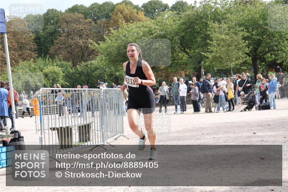 14.09.2025 - Stadtparktriathlon Strokosch-Dieckow http://msf.ph/oto/8889405 14.09.2025 12:40:59 Ziel 1017 meine-sportfotos.de