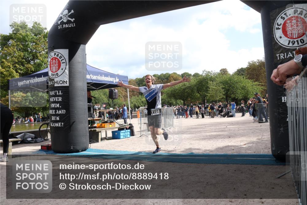 14.09.2025 - Stadtparktriathlon Strokosch-Dieckow http://msf.ph/oto/8889418 14.09.2025 12:41:55 Ziel 1073, 1103 meine-sportfotos.de