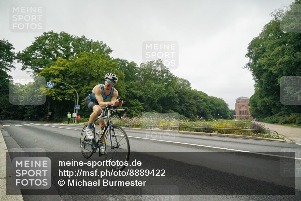 14.09.2025 - Stadtparktriathlon Michael Burmester http://msf.ph/oto/8889422 14.09.2025 09:12:38 Radfahren 356, 374, 422, 431, 480 meine-sportfotos.de