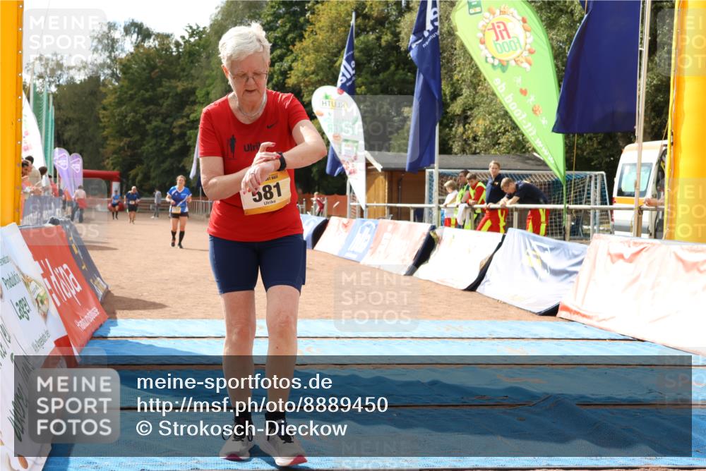 14.09.2025 - Airport Race Strokosch-Dieckow http://msf.ph/oto/8889450 14.09.2025 13:04:01 Ziel 581, 1704, 1722 meine-sportfotos.de