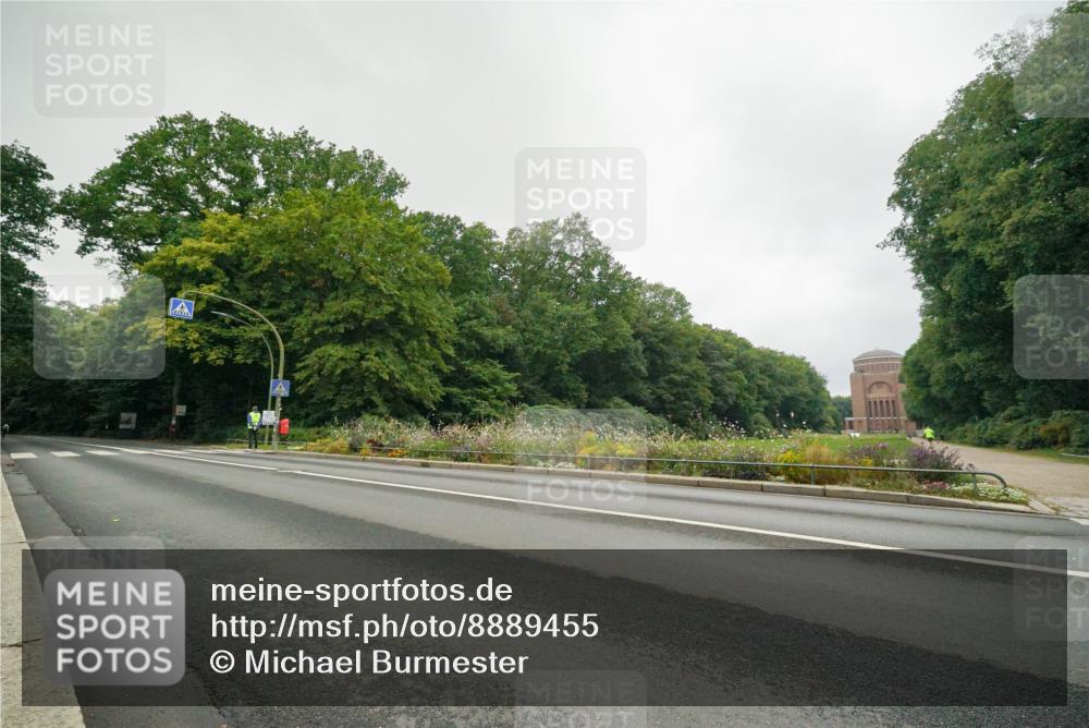 14.09.2025 - Stadtparktriathlon Michael Burmester http://msf.ph/oto/8889455 14.09.2025 09:13:53 Radfahren 368 meine-sportfotos.de