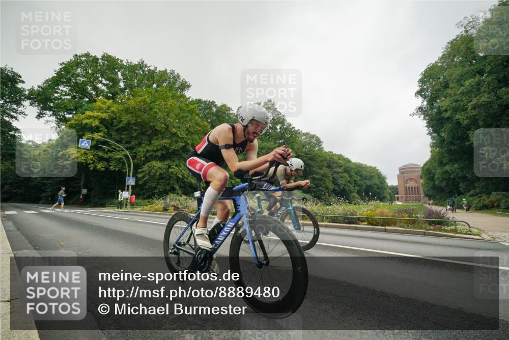 14.09.2025 - Stadtparktriathlon Michael Burmester http://msf.ph/oto/8889480 14.09.2025 09:14:38 Radfahren 301, 318, 326, 340, 347, 371, 373, 377, 380, 381, 401, 404 meine-sportfotos.de
