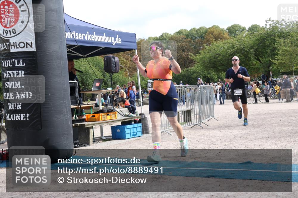 14.09.2025 - Stadtparktriathlon Strokosch-Dieckow http://msf.ph/oto/8889491 14.09.2025 12:43:00 Ziel 986, 1089 meine-sportfotos.de