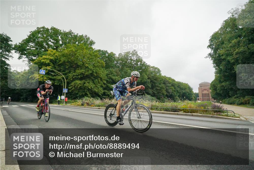14.09.2025 - Stadtparktriathlon Michael Burmester http://msf.ph/oto/8889494 14.09.2025 09:15:03 Radfahren 353, 362, 365, 383, 400, 430 meine-sportfotos.de