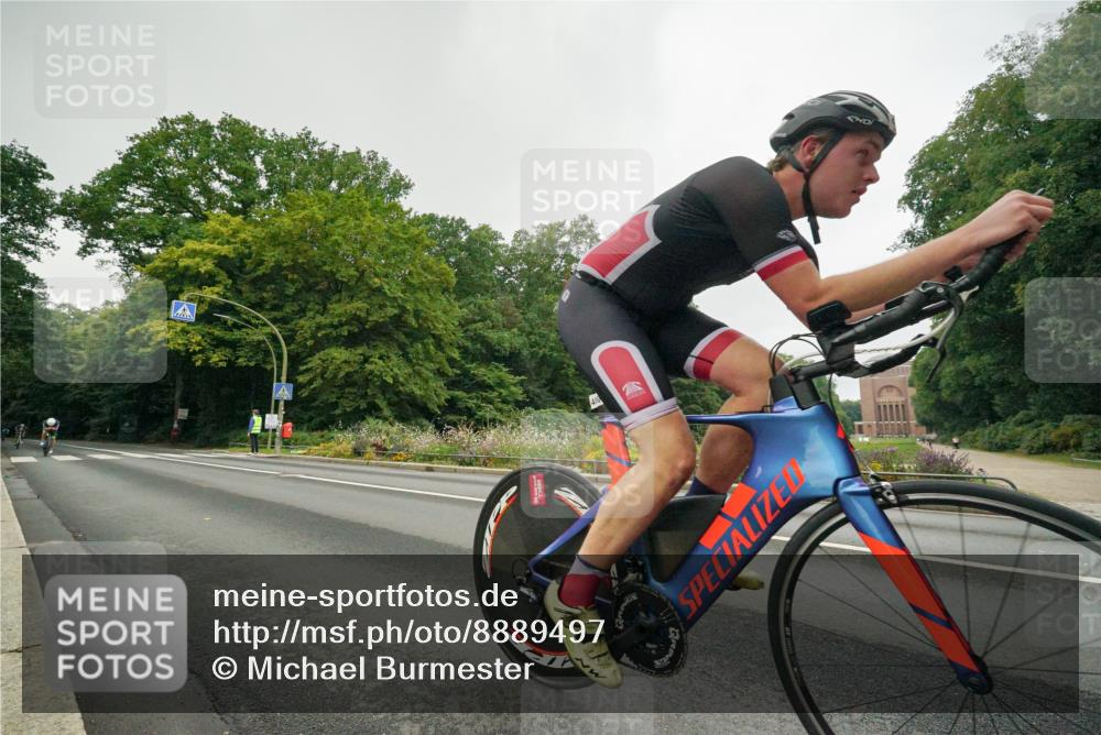 14.09.2025 - Stadtparktriathlon Michael Burmester http://msf.ph/oto/8889497 14.09.2025 09:15:04 Radfahren 353, 362, 365, 383, 400, 430 meine-sportfotos.de