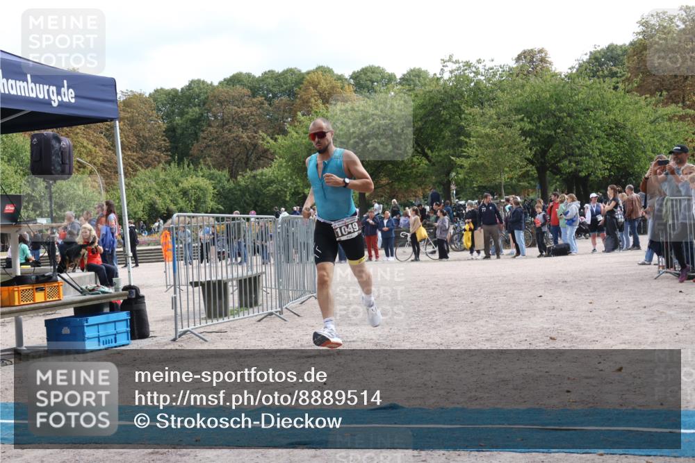 14.09.2025 - Stadtparktriathlon Strokosch-Dieckow http://msf.ph/oto/8889514 14.09.2025 12:43:09 Ziel 1049, 1087 meine-sportfotos.de