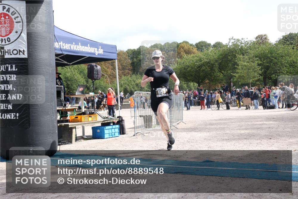14.09.2025 - Stadtparktriathlon Strokosch-Dieckow http://msf.ph/oto/8889548 14.09.2025 12:43:34 Ziel 957 meine-sportfotos.de