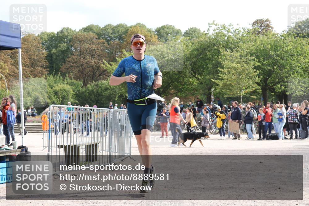 14.09.2025 - Stadtparktriathlon Strokosch-Dieckow http://msf.ph/oto/8889581 14.09.2025 12:43:58 Ziel 1058, 1120 meine-sportfotos.de