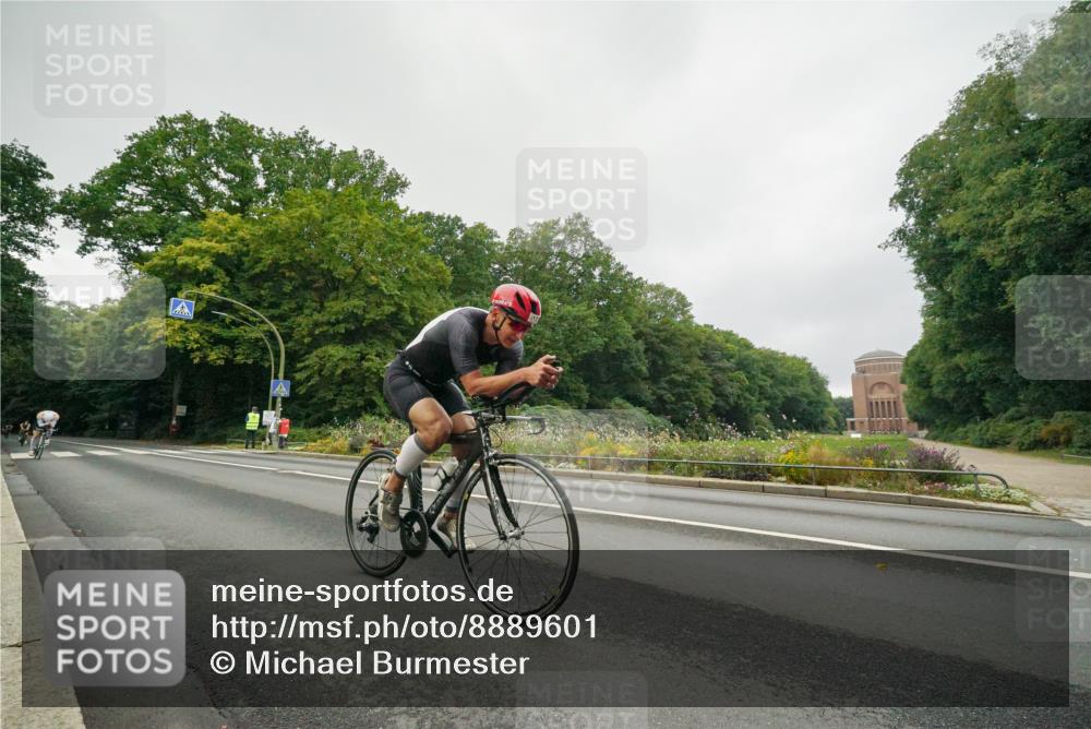 14.09.2025 - Stadtparktriathlon Michael Burmester http://msf.ph/oto/8889601 14.09.2025 09:17:15 Radfahren 312, 325, 360, 369, 391, 408, 416, 463 meine-sportfotos.de